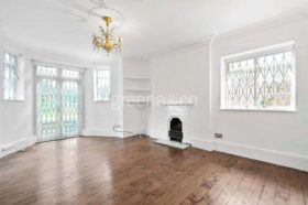 2 Bedroom Flat